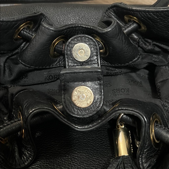 Michael Kors Medium East West Black Leather Tote/Bag GUC retail $398 - Picture 7 of 7